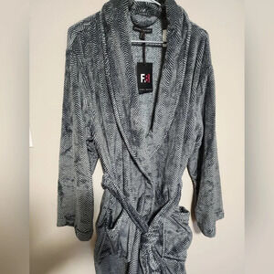 🎉HOST PICK🎉 Frank  Bailey Bath Robe Grey size S/M Men's